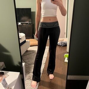 Lululemon Vintage Groove Pants (4)